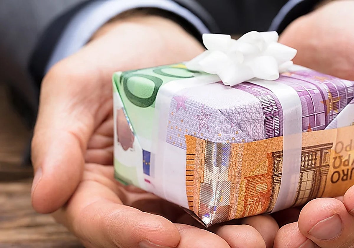 Qué te paga cada banco por tu nómina en octubre: hasta 750 euros en efectivo o un 3,25% TAE