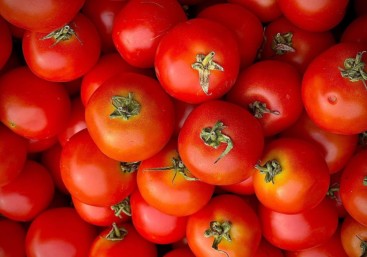 ¿Qué está pasando con los tomates? La inflación se ceba con las hortalizas, que se disparan casi un 20% en un año