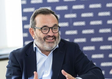«La única manera de mejorar los salarios es aumentar la productividad y acabar con el absentismo laboral»