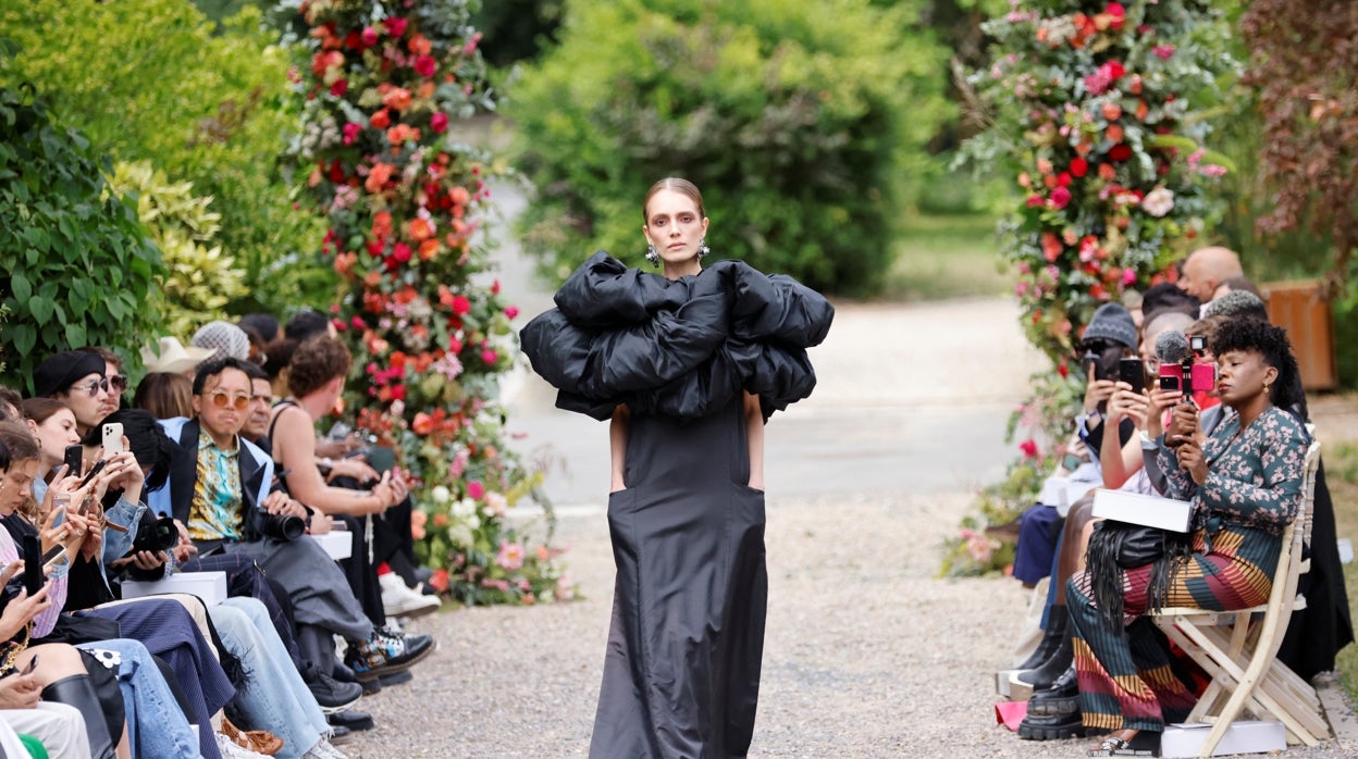 Juana Martín lleva a París la esencia de Andalucía