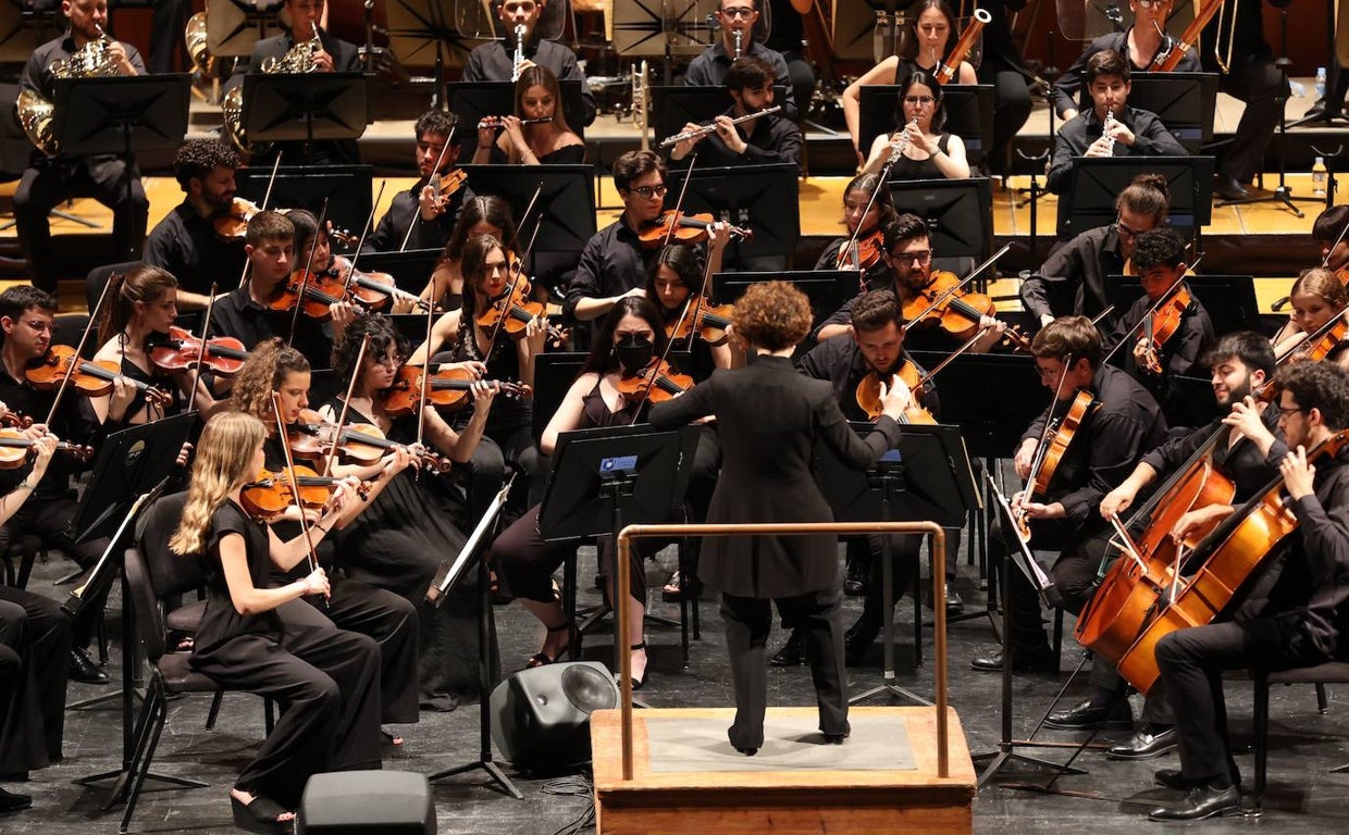Un momento del concierto de la orquesta joven