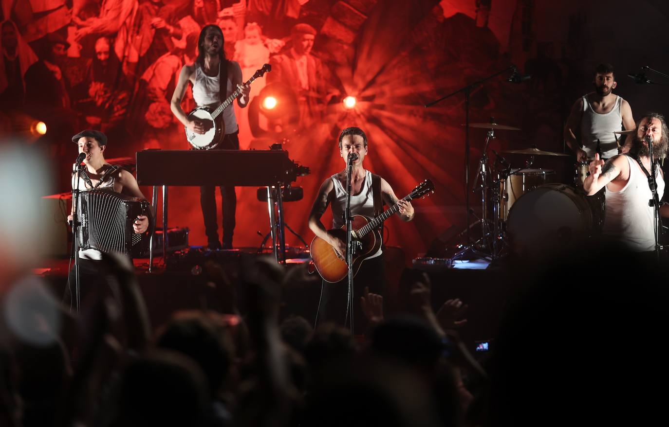 El concierto de La M.O.D.A. y Muchachito Bombo Infierno, en imágenes