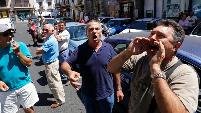 Manifestación de parcelistas reclamando agua