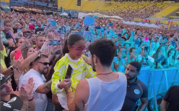 Camilo se mete a la 'tribu' de Gran Canaria en el bolsillo con el momento más tierno