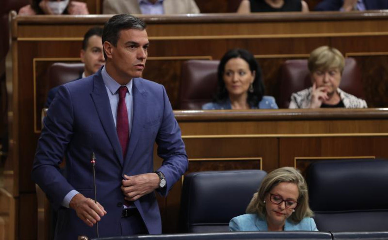 El presidente del Gobierno, Pedro Sánchez, en el Congreso de los Diputados durante la sesión de control