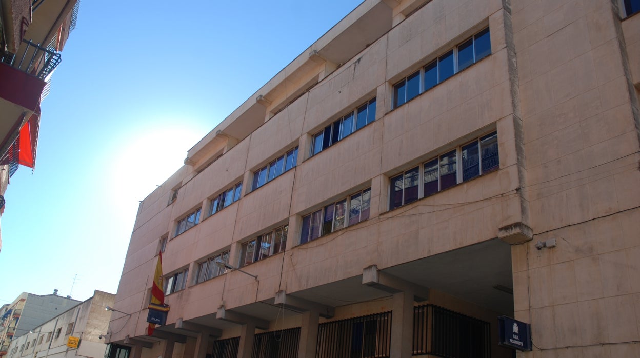 25 detenidos en Linares por una estafa por internet en toda España