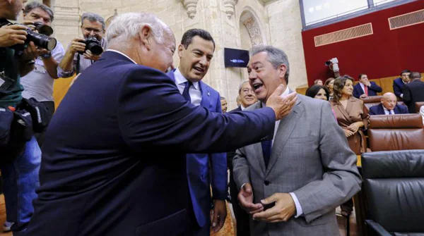 El Parlamento de Andalucía se estrena con el control del PP y el reto de no pasar el rodillo