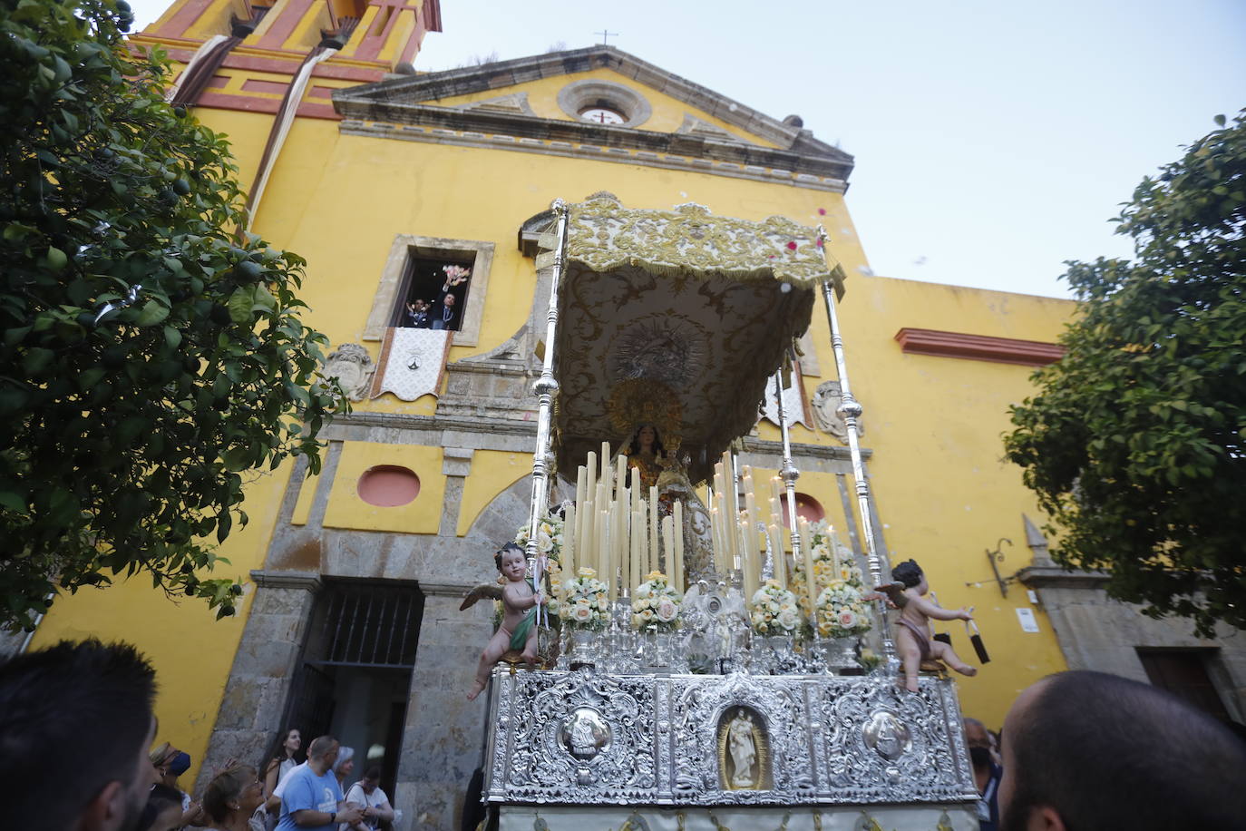 La procesión de la Virgen del Carmen de San Cayetano, en imágenes