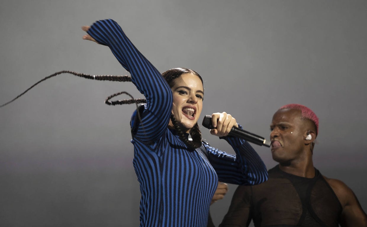 Imagen del concierto que la cantante Rosalía ofreció este sábado en Valencia