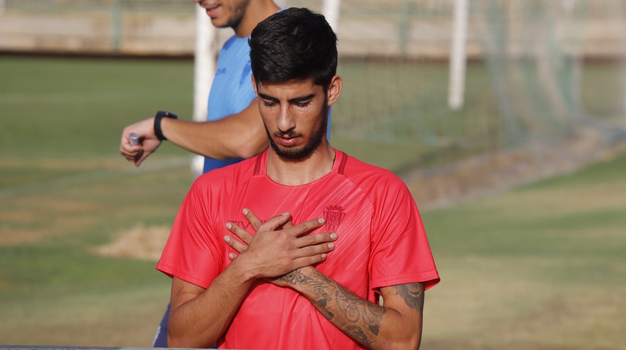 Carlos Marín y Calderón se retiran del entrenamiento por una pequeña sobrecarga