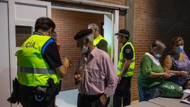 El incendio de Losacio se cobra las vidas de un pastor y un brigadista y obliga a desalojar a 4.000 personas