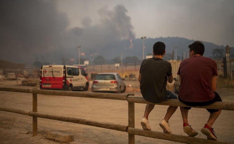 Veinte vecinos han pasado la noche fuera de casa por el incendio del Pont de Vilomara