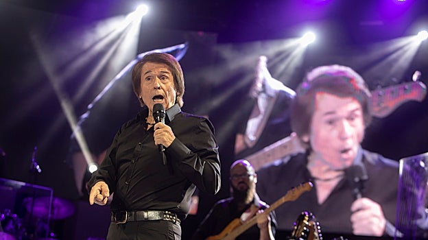 Concierto de Raphael en el Teatro de la Axerquía