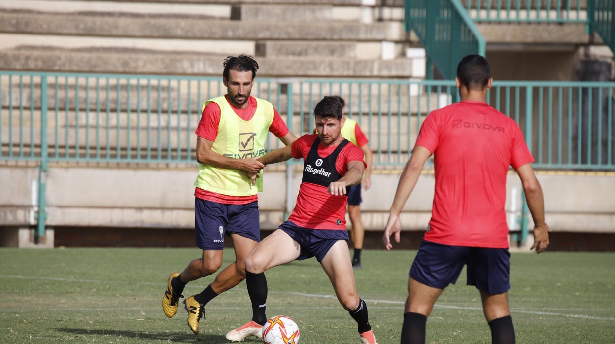 El Córdoba afronta el primer test de la pretemporada ante el Granada