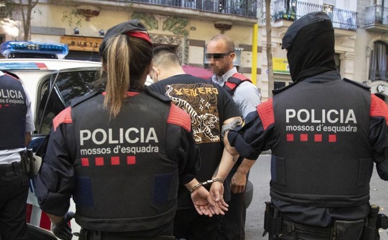 46 detenidos en una operación contra la venta de cocaína en Badalona (Barcelona)