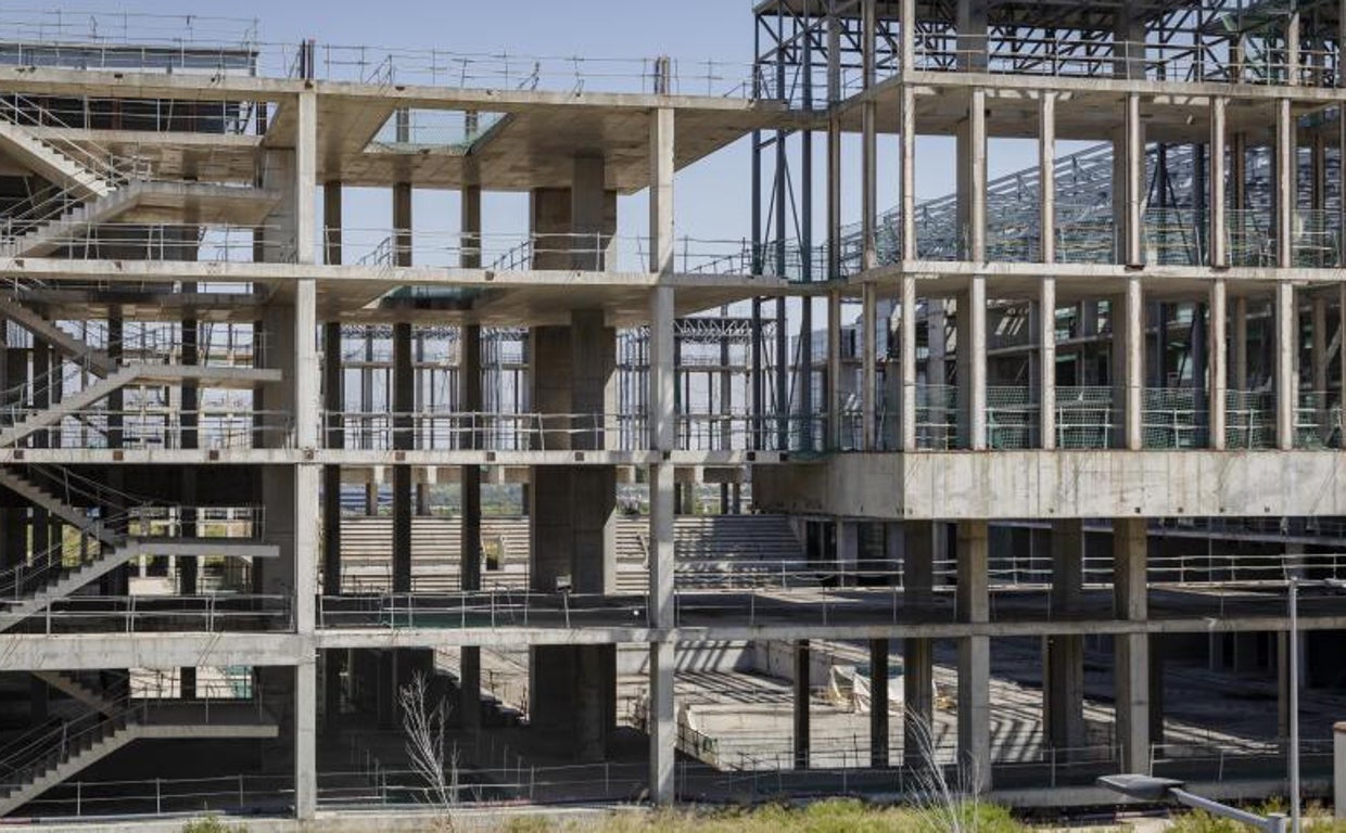 La estructura del centro acuático, abandonada desde hace diez años
