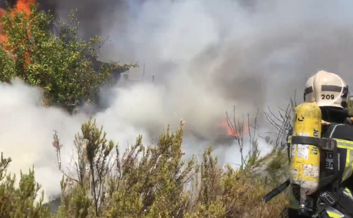 Herido leve un hombre de 56 años en Córdoba por un incendio en su parcela