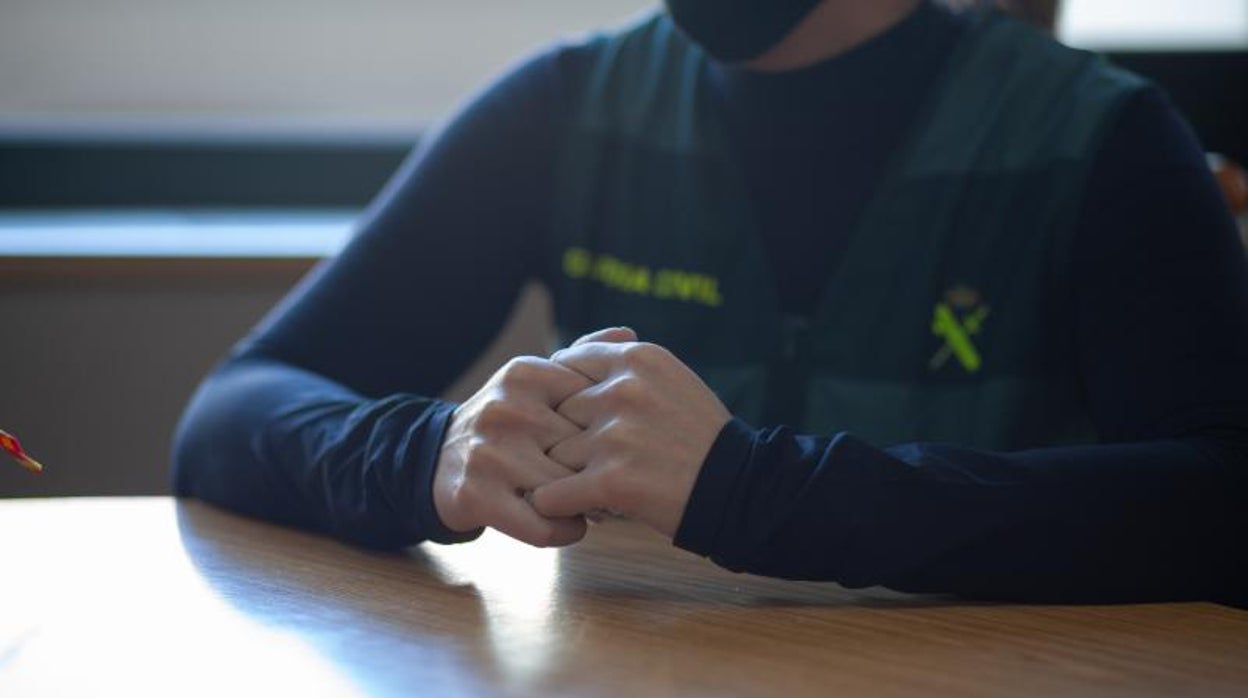 Detienen a un hombre de 65 años que iba cubierto con un antifaz por el atraco en un comercio en Chiclana