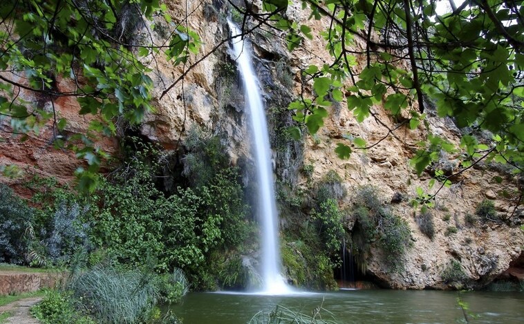 Muere un joven de 30 años tras saltar al agua desde las rocas en la cueva del Turche de Buñol