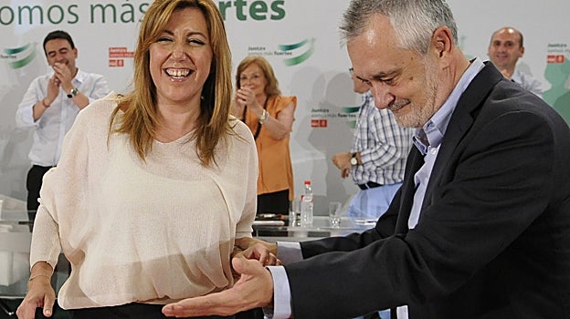 Susana Díaz y José Antonio Grilñán en un acto del PSOE en 2013