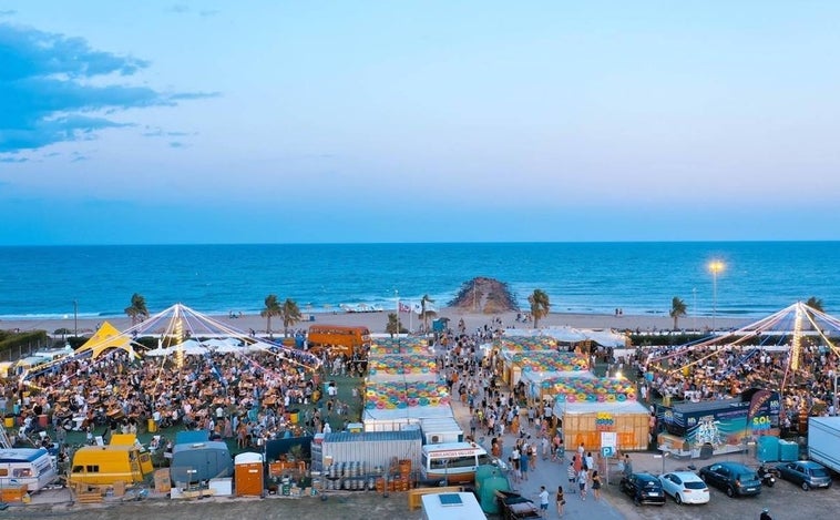 Qué hacer en Valencia: un festival gratuito en la playa con música, talleres para niños y la mejor hamburguesa de España