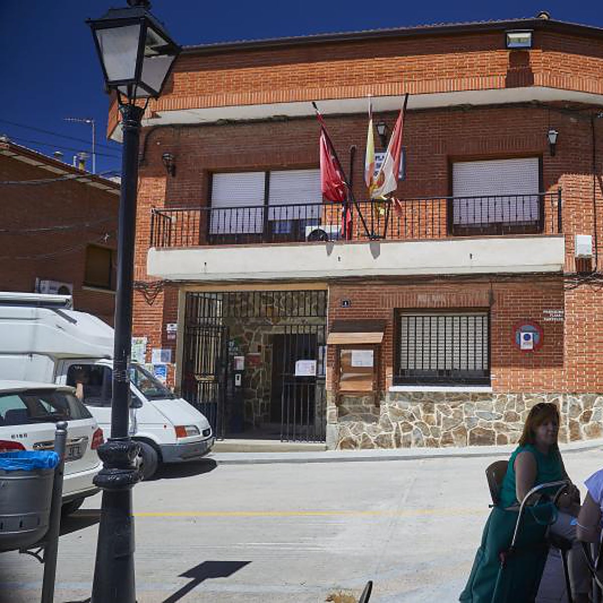 El PSOE de Cenicientos adjudicó «a dedo» obras de más de 155.000 euros al arquitecto municipal