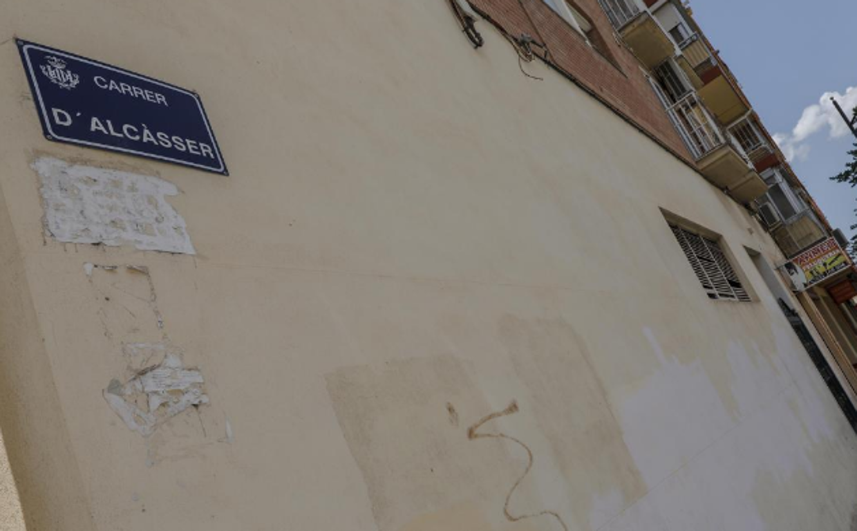 Imagen de archivo de la calle Alcàsser de Valencia, donde se encontró el pie mutilado de una de las víctimas del conocido caso Macastre