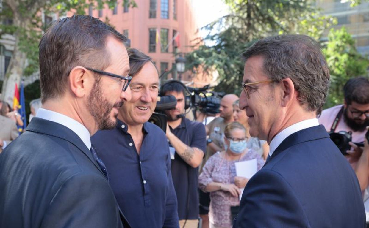 Feijóo ofrecerá más pactos pese al 'cordón sanitario' de Sánchez