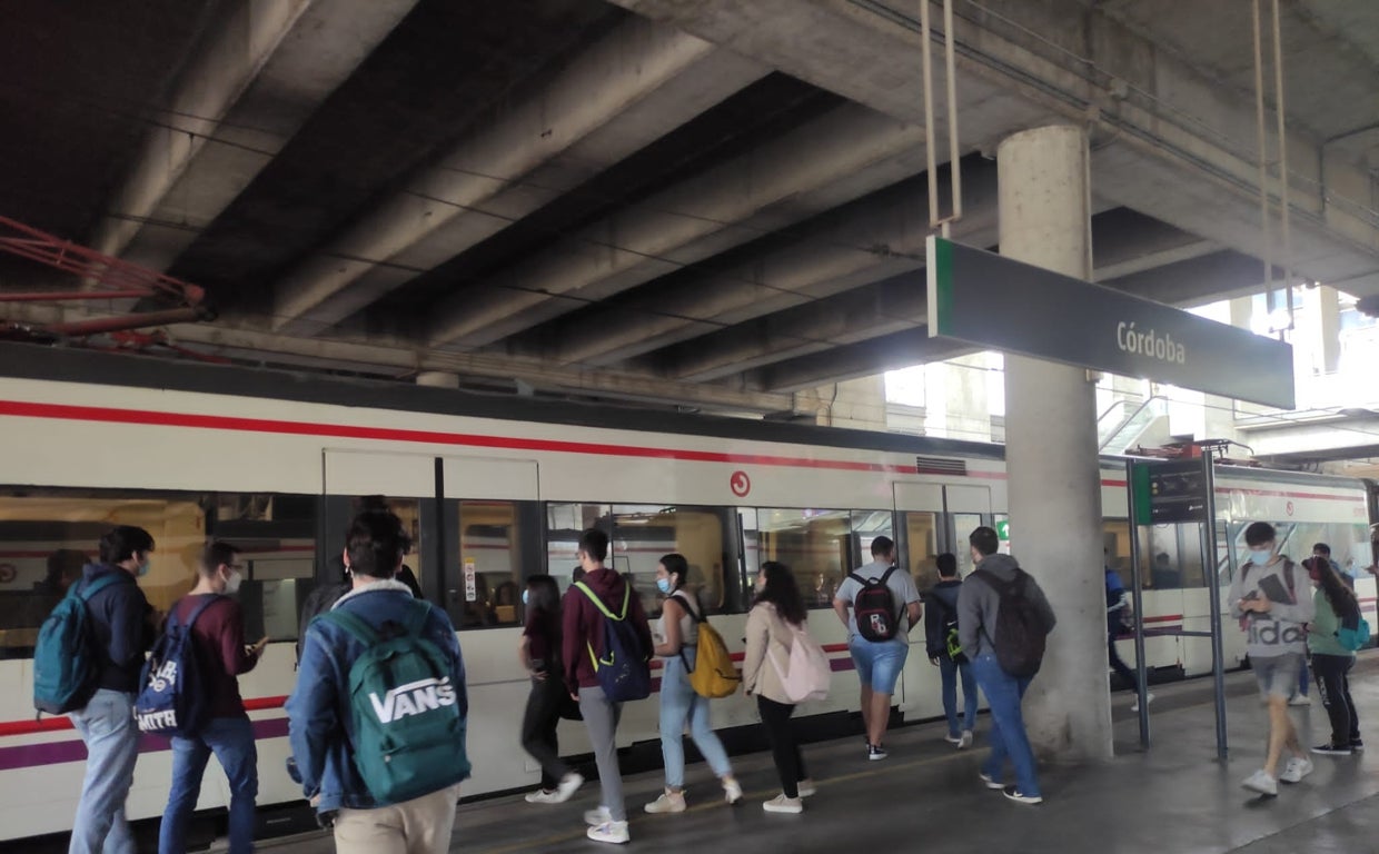 Renfe habilita el registro para obtener bonos gratis de Media Distancia y del 50% en trenes Avant