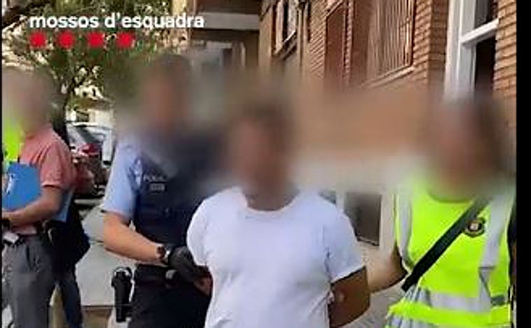Los Mossos relacionan al grupo de falsos revisores de gas con 22 robos y estafas