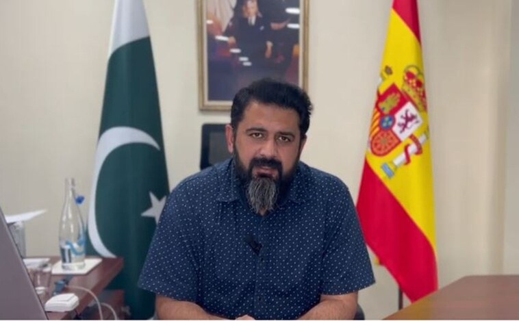 El excónsul de Pakistán en Barcelona niega el acoso a una empleada y explica su cese para evitar «un fiasco diplomático»