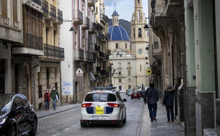 Un ayuntamiento socialista de Alicante perdona 37.000 multas de tráfico originadas por una nueva norma suya