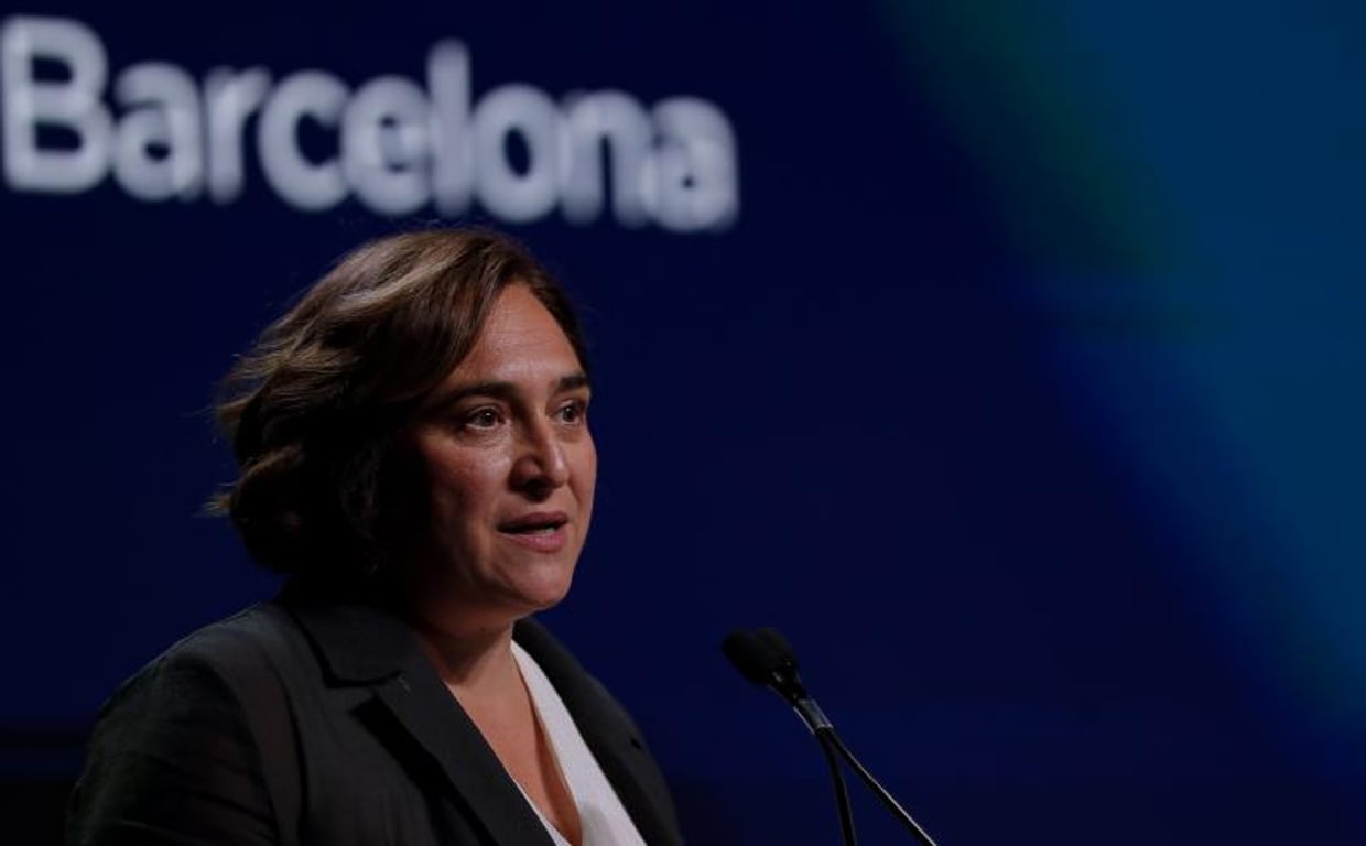 La alcaldesa de Barcelona, Ada Colau, durante el acto de renovación del MWC