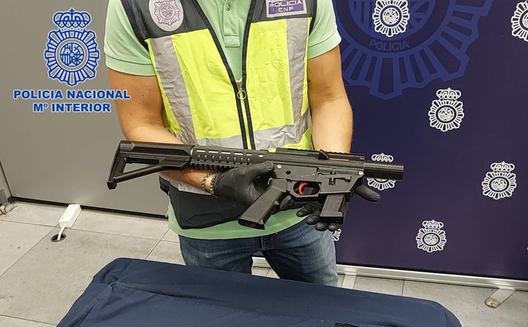 Detenido un hombre por fabricar armas con una impresora 3D y divulgar sobre su creación