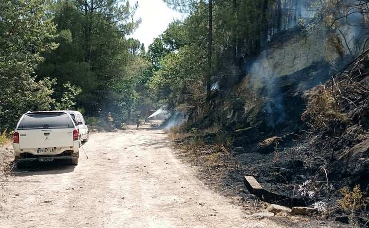 Controlado una semana después el incendio intencionado del valle del Tiétar