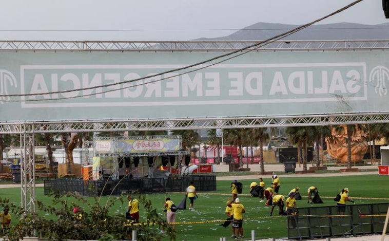 Vídeo: el viento arranca parte del escenario del Medusa Festival de Cullera y cae sobre el público