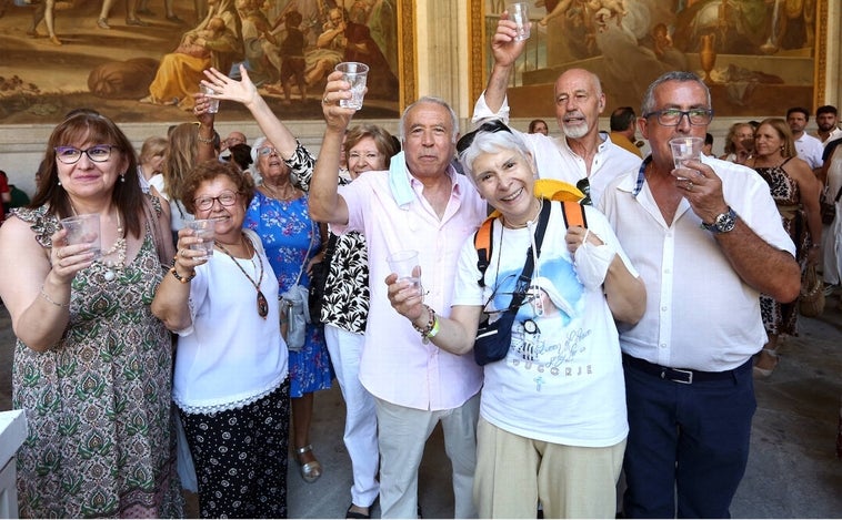 Todas las imágenes: Vuelve la alegría por el agua de la Virgen del Sagrario, patrona de Toledo