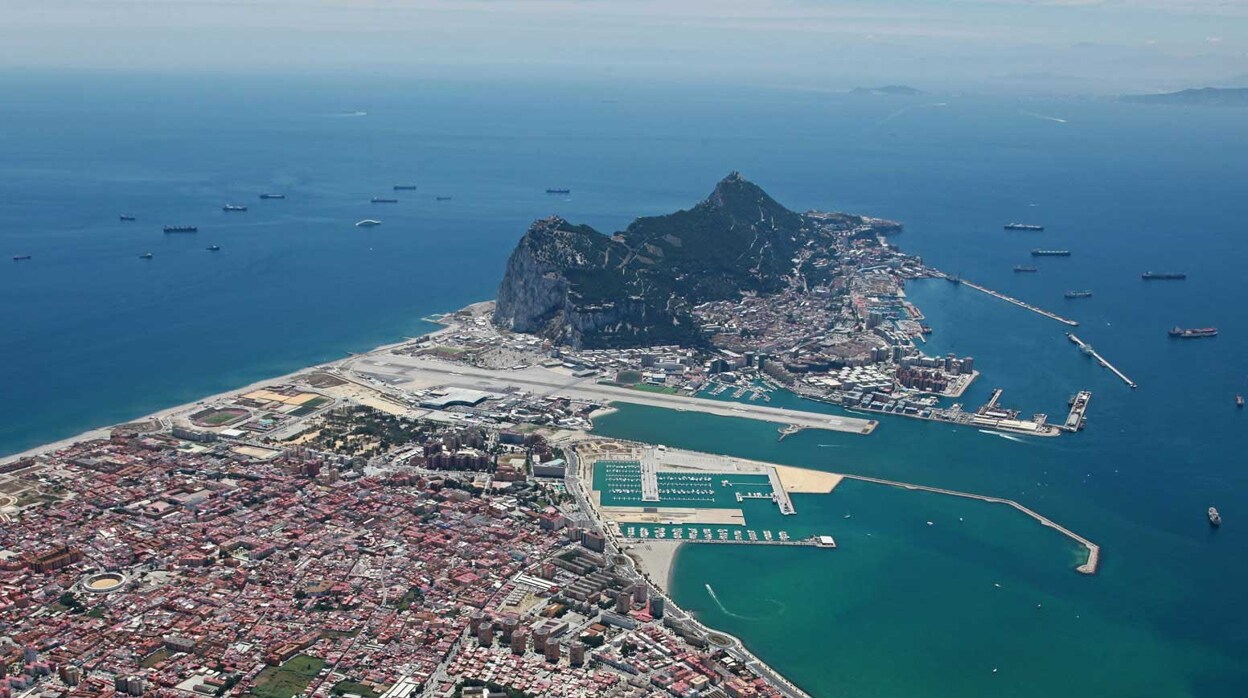 Gibraltar planea construir una tubería con España para evitar futuras faltas de suministro de agua