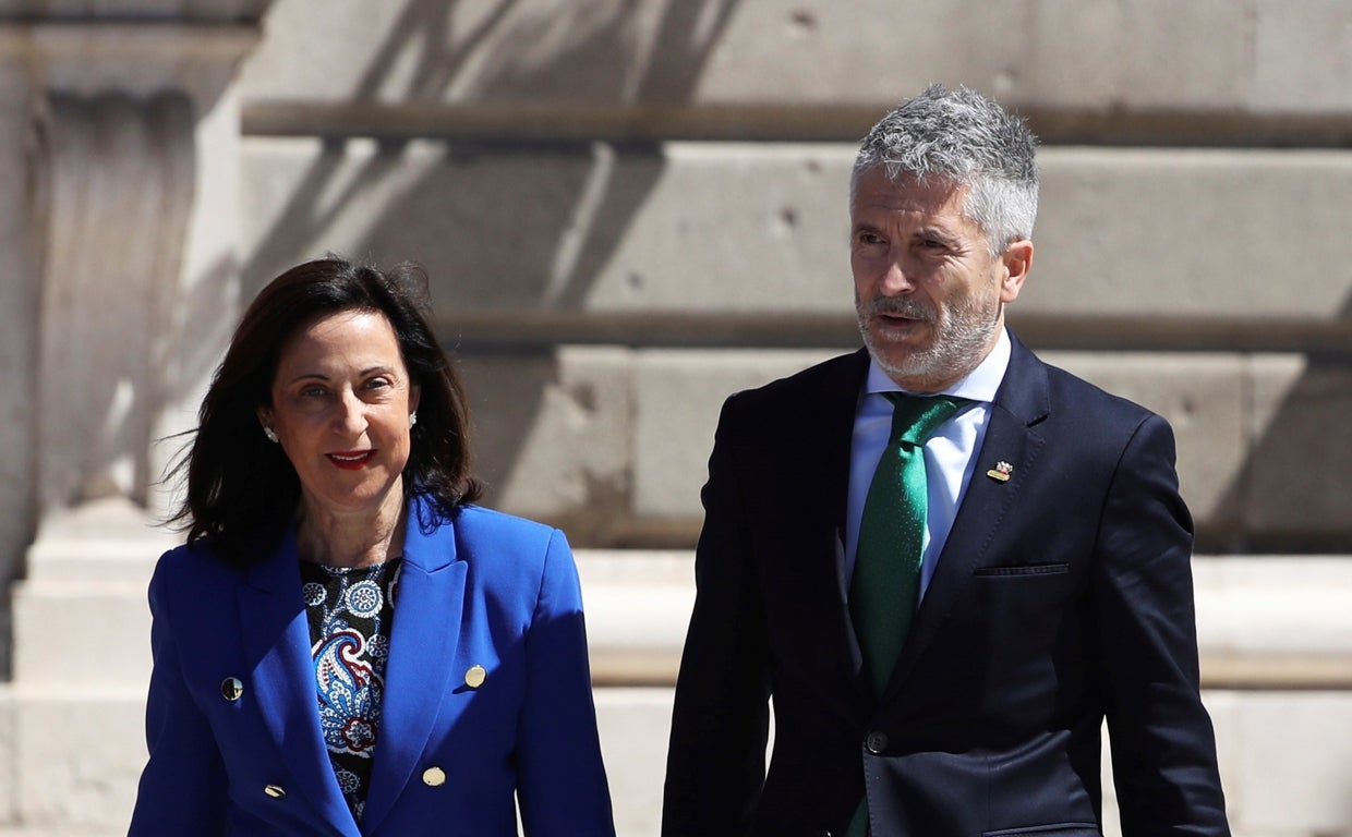 La ministra de Defensa Margarita Robles junto al ministro del Interior Grande-Marlaska