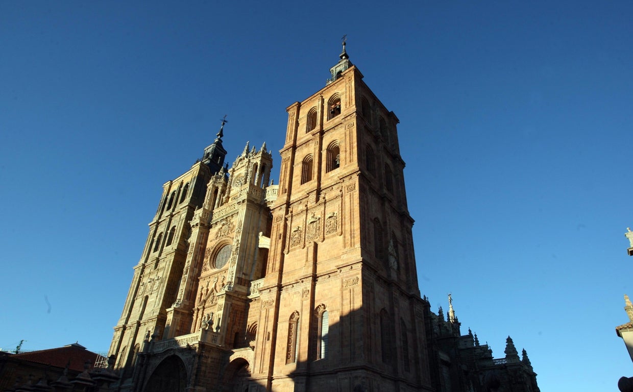 La catedral de Astorga propone una visita desde el aire con realidad virtual