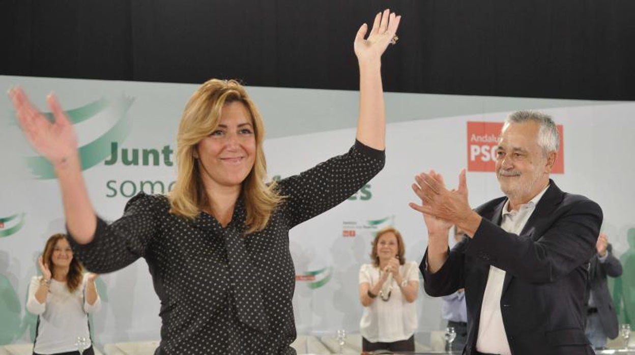 Susana Díaz pasa de sacrificar a Griñán a firmar su indulto tras la condena del caso ERE