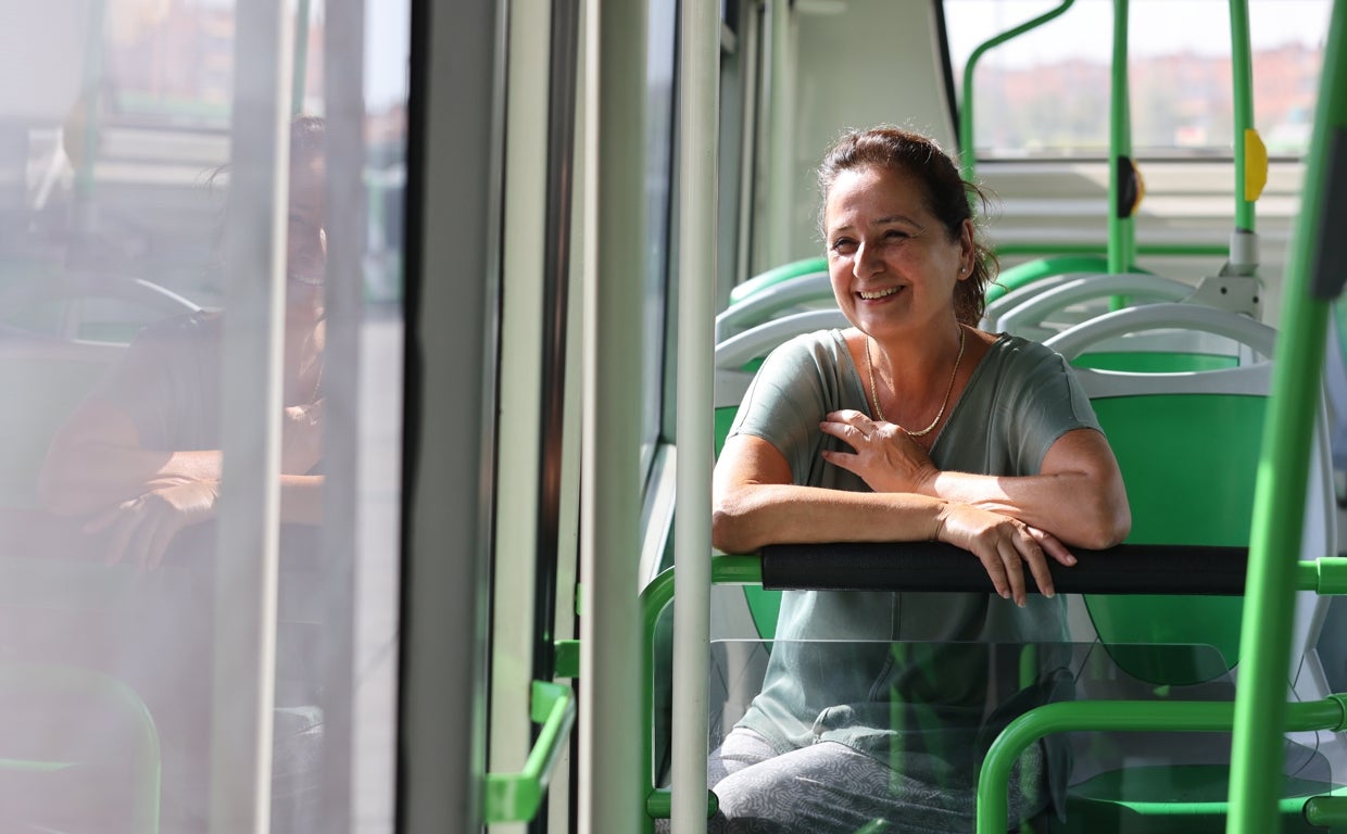 Ana Tamayo, gerente de los autobuses de Córdoba: «Para pagar con el móvil hay que esperar un año y medio»