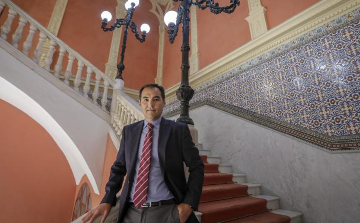 José Antonio Nieto: «Vamos a premiar a los funcionarios de la Junta de Andalucía que sean más productivos»