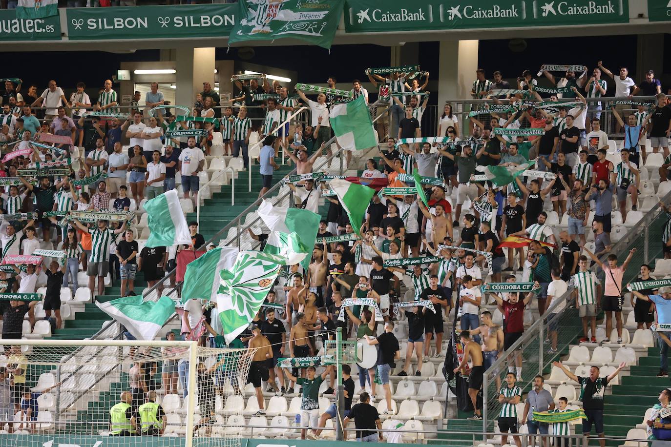 La alegría de la goleada del Córdoba CF a Unionistas, en imágenes