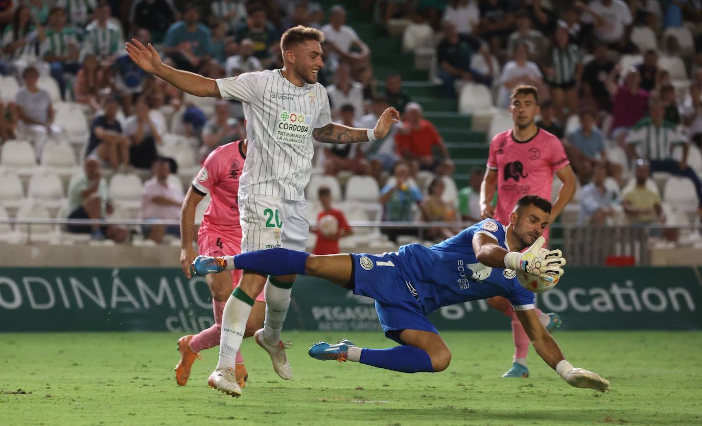 La alegría de la goleada del Córdoba CF a Unionistas, en imágenes