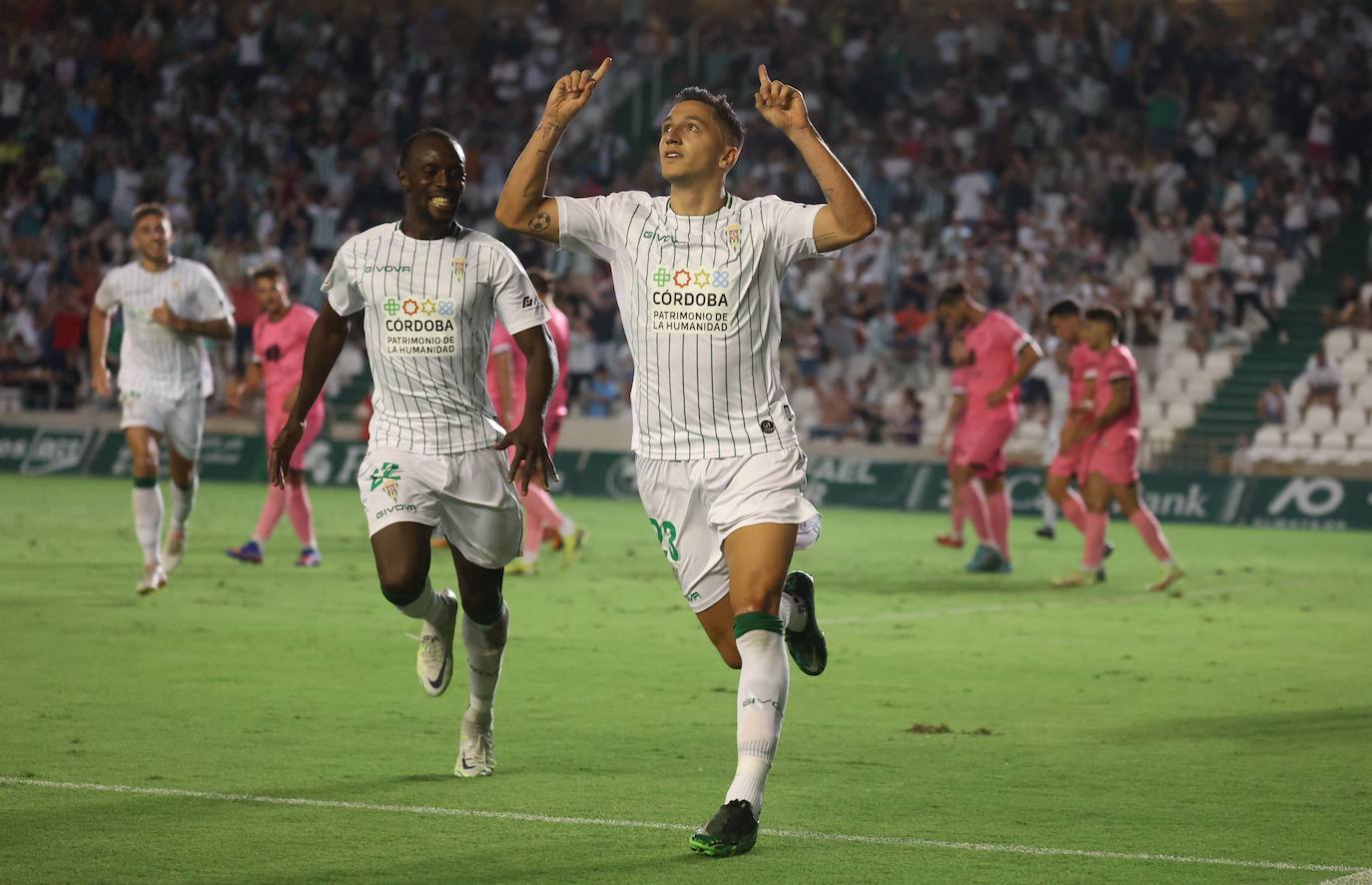 La alegría de la goleada del Córdoba CF a Unionistas, en imágenes