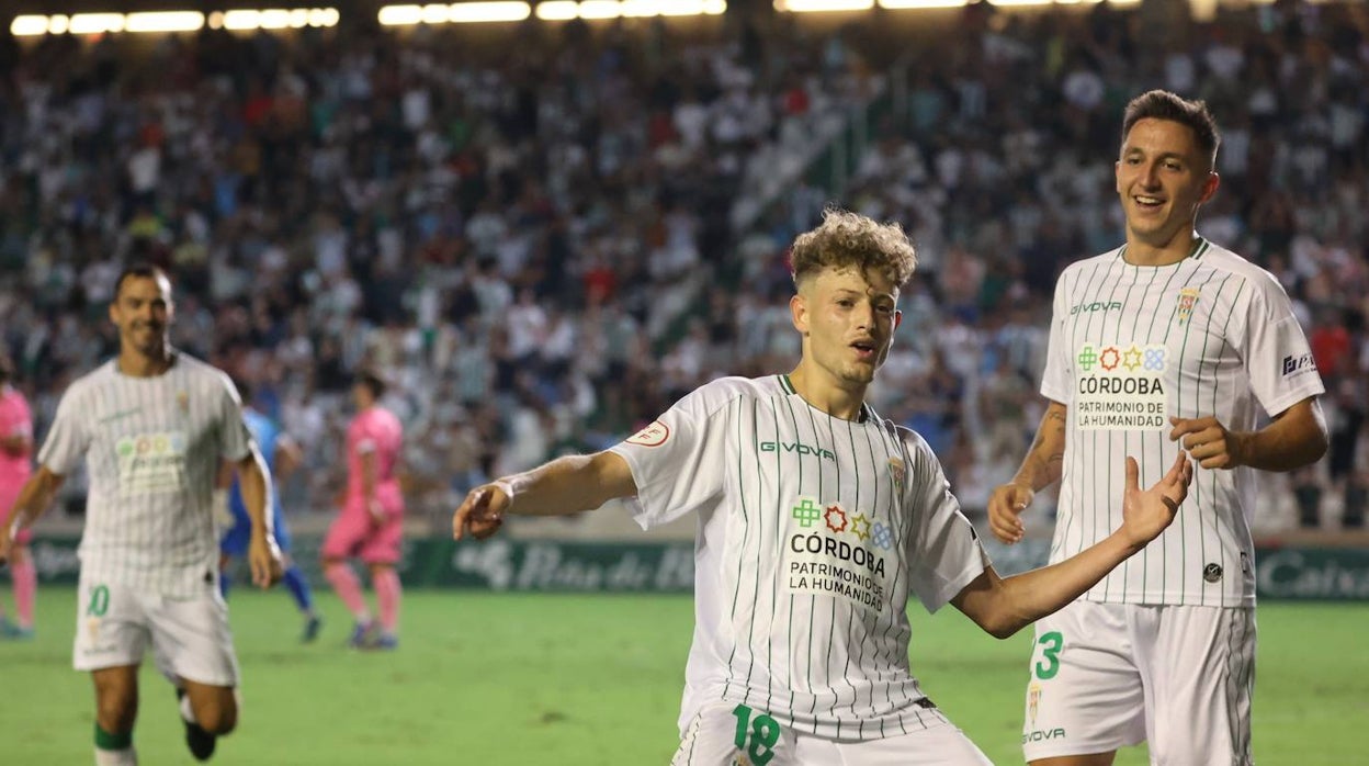 La alegría de la goleada del Córdoba CF a Unionistas, en imágenes