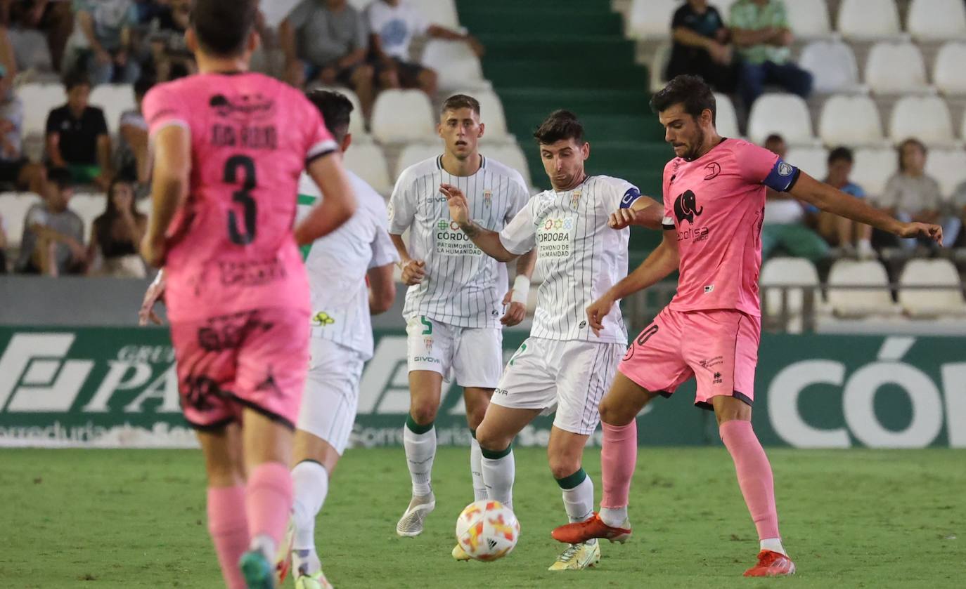 La alegría de la goleada del Córdoba CF a Unionistas, en imágenes