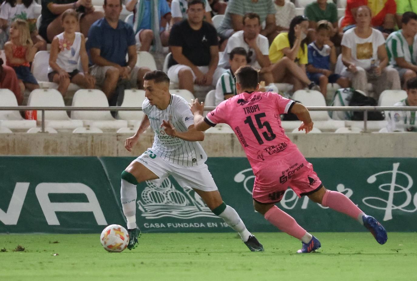 La alegría de la goleada del Córdoba CF a Unionistas, en imágenes