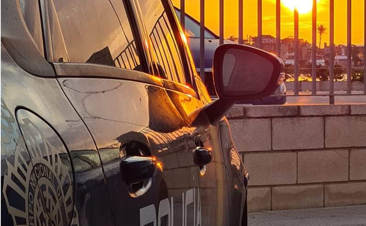 Un vehículo de la Policía Nacional